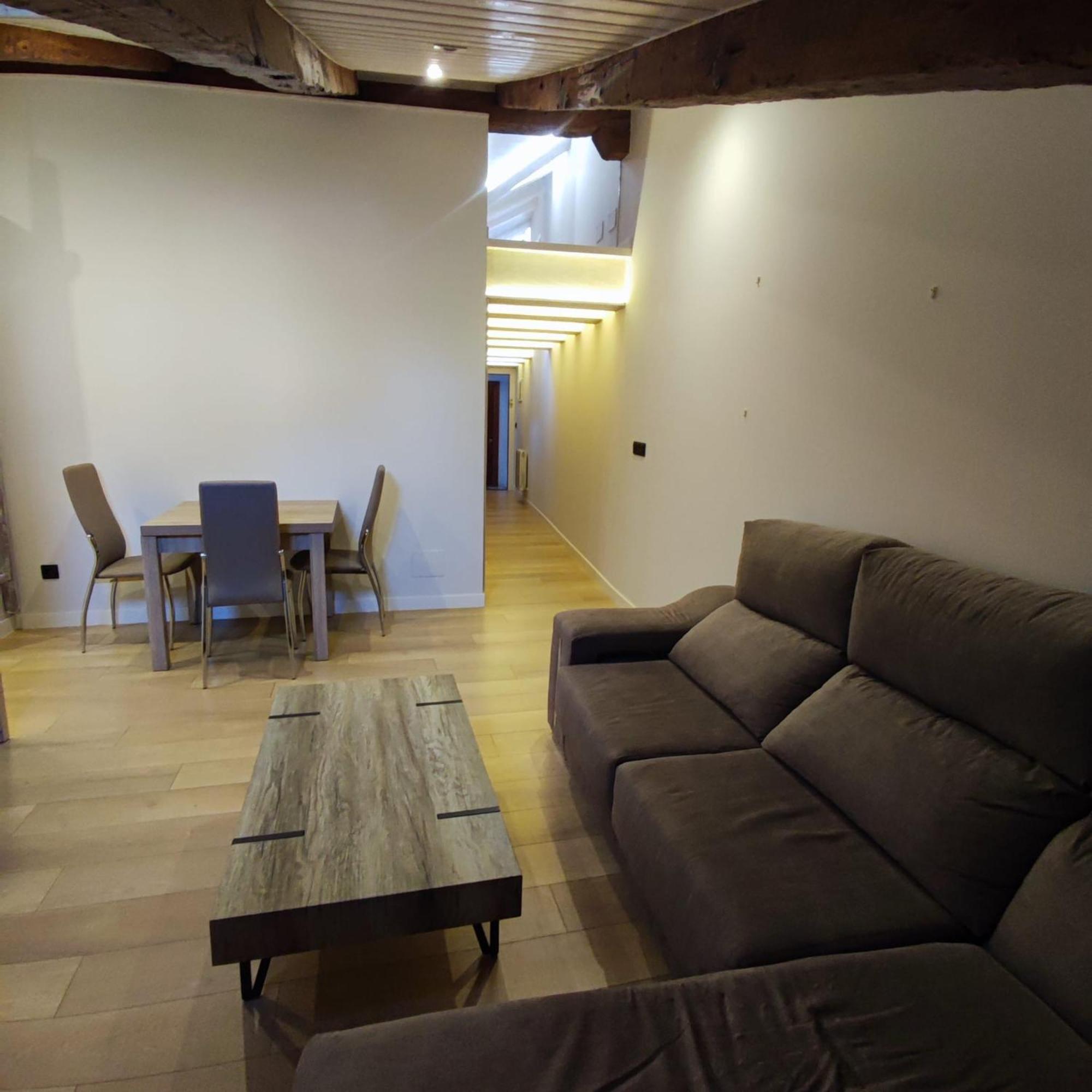 Atico En El Centro De La Ciudad Apartment Burgos Bagian luar foto